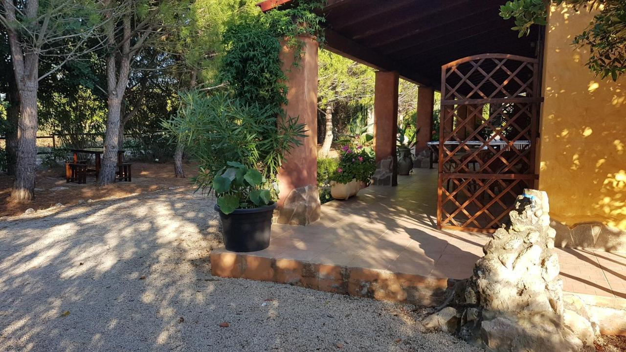 Agriturismo La Barca In Secca Olmedo Eksteriør billede