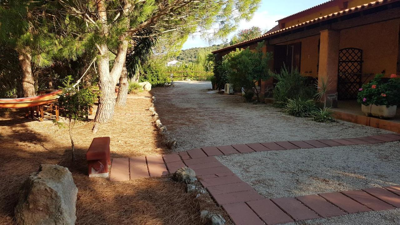 Agriturismo La Barca In Secca Olmedo Eksteriør billede