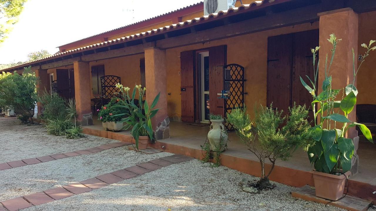 Agriturismo La Barca In Secca Olmedo Eksteriør billede