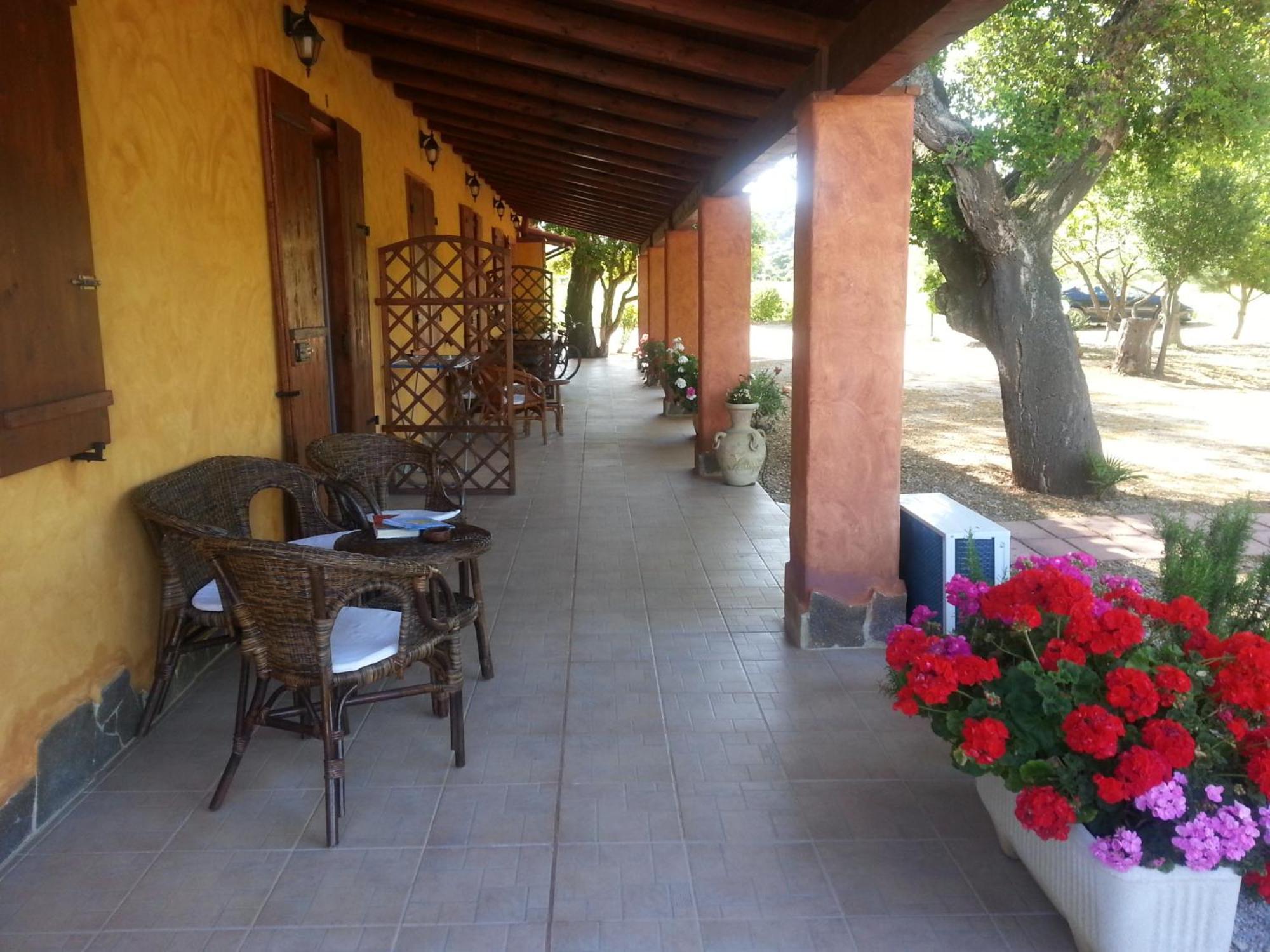 Agriturismo La Barca In Secca Olmedo Eksteriør billede