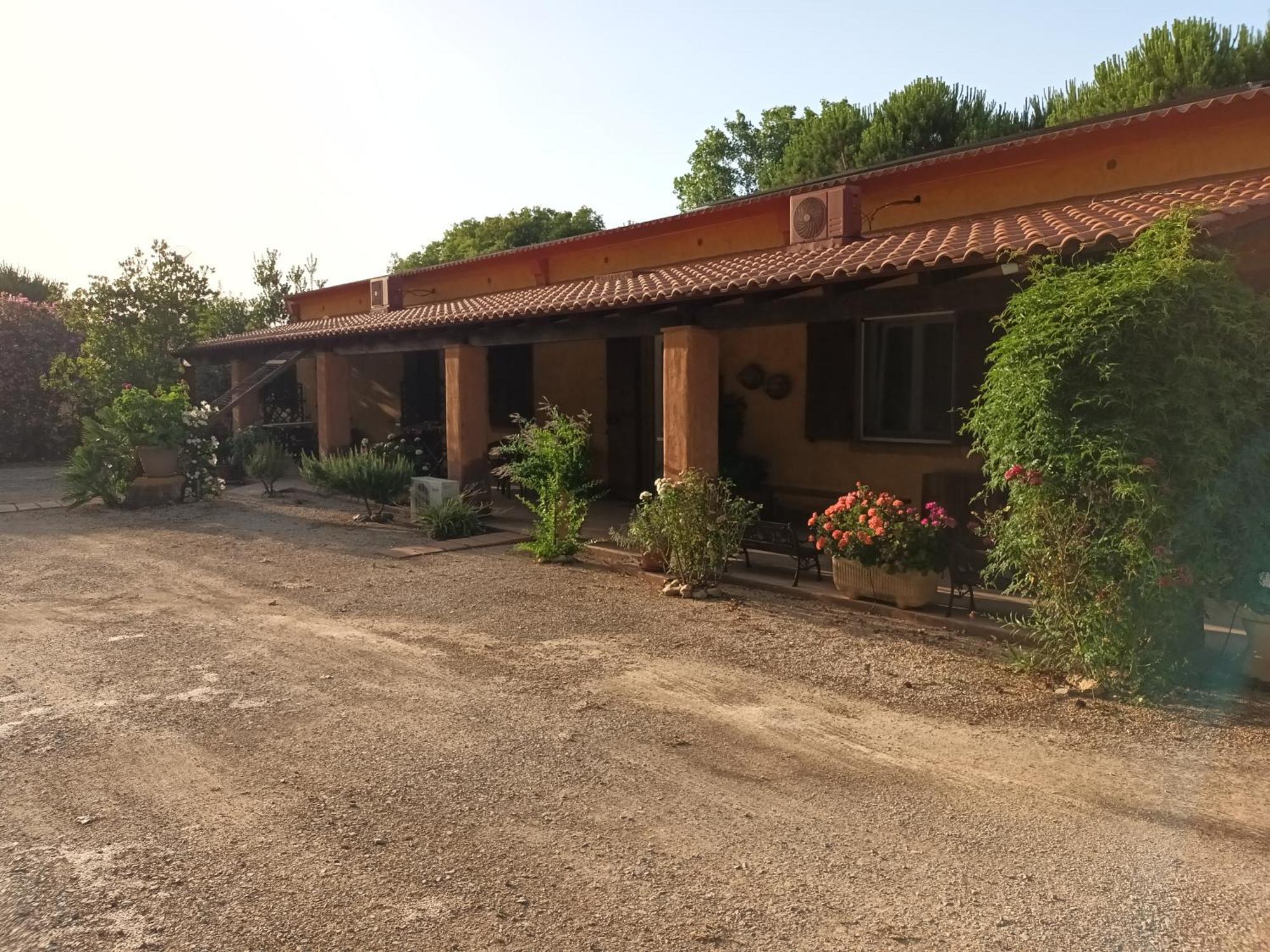 Agriturismo La Barca In Secca Olmedo Eksteriør billede