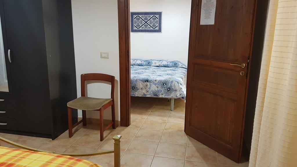 Agriturismo La Barca In Secca Olmedo Eksteriør billede