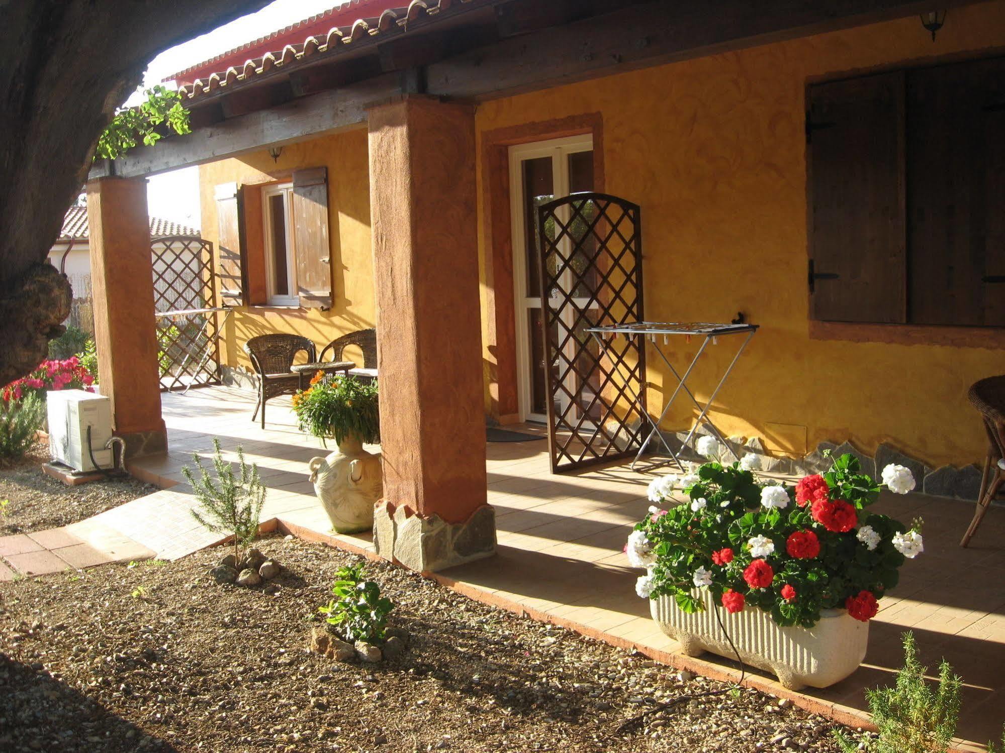 Agriturismo La Barca In Secca Olmedo Eksteriør billede