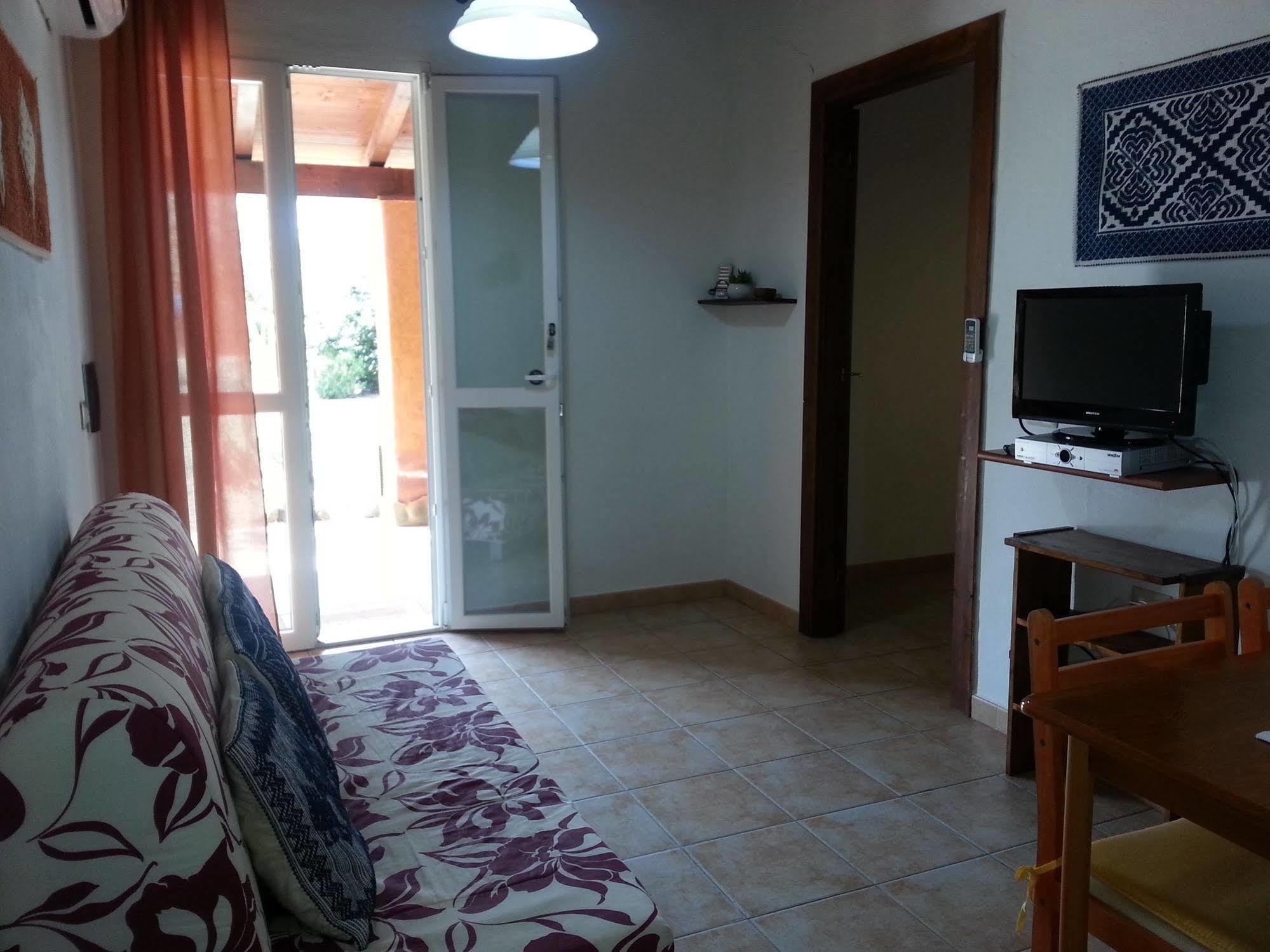 Agriturismo La Barca In Secca Olmedo Eksteriør billede