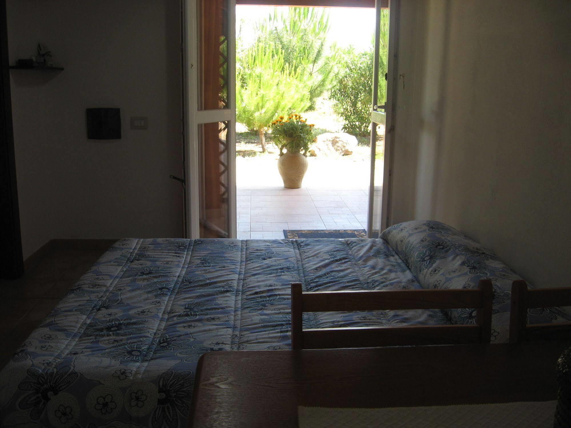 Agriturismo La Barca In Secca Olmedo Eksteriør billede